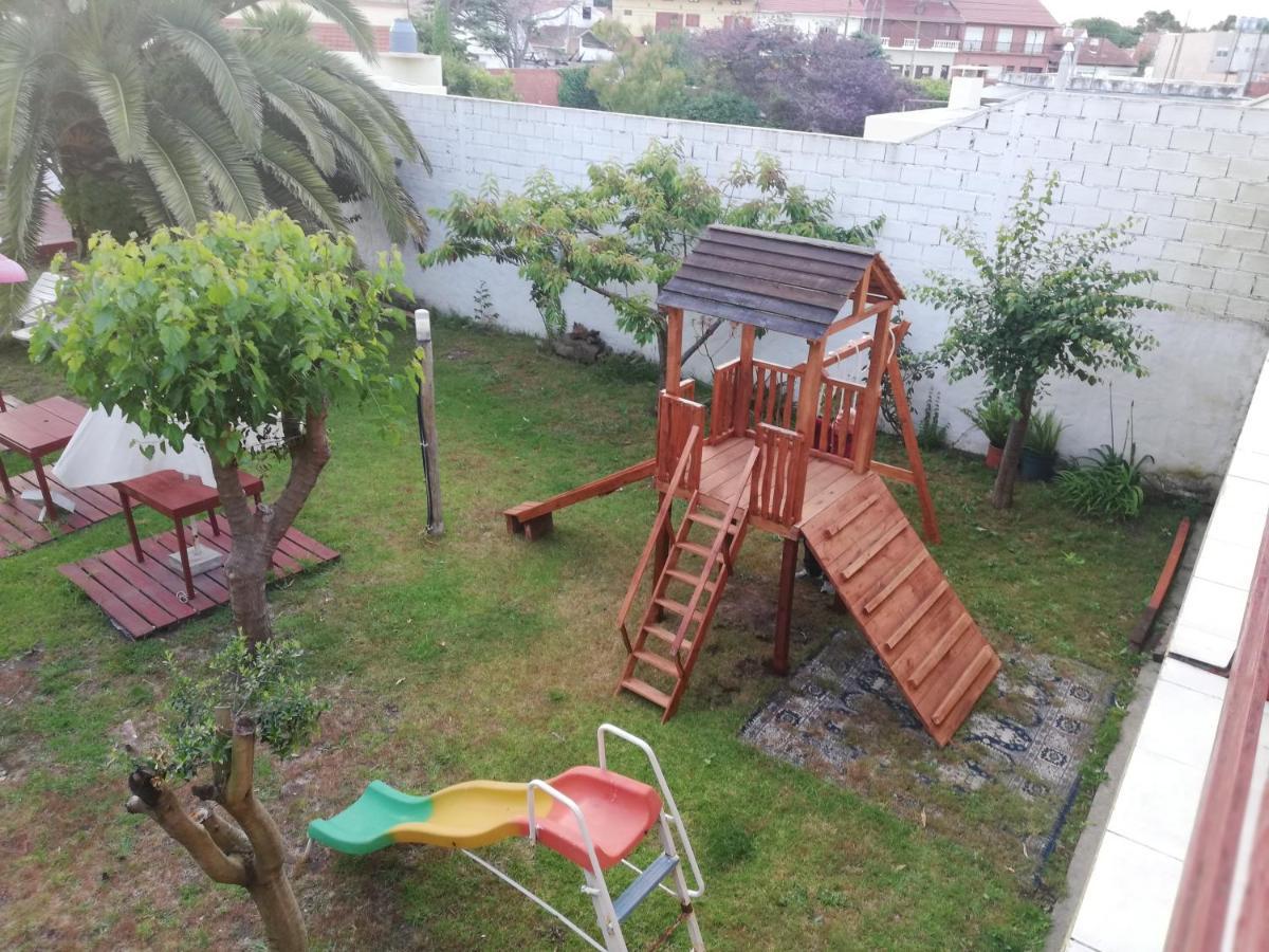 Los Pinos Apartahotel